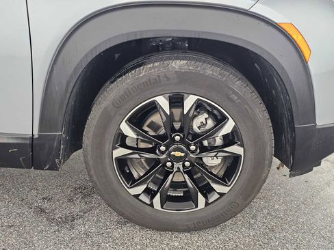 Used 2023 Chevrolet TrailBlazer LT w/ Convenience Package image 9