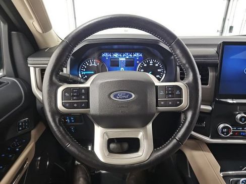 Used 2022 Ford Expedition XLT AWD/4WD image 18
