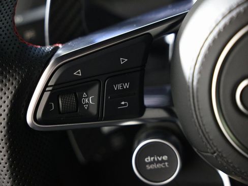 Used 2017 Audi R8 V10 w/ Carbon Exterior Package image 32