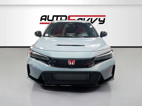 Used 2024 Honda Civic Type R image 2