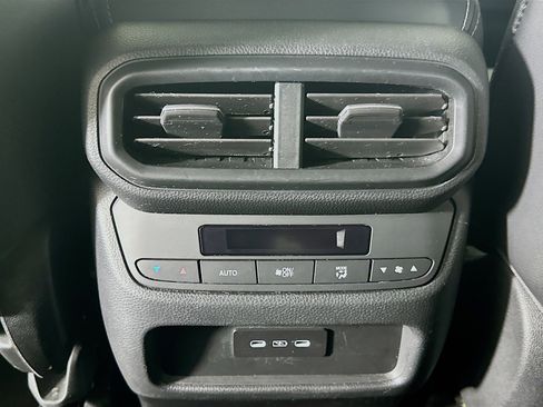 Used 2024 Honda Pilot EX-L image 27