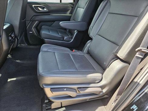 Used 2022 Chevrolet Tahoe Z71 w/ Luxury Package AWD/4WD image 18
