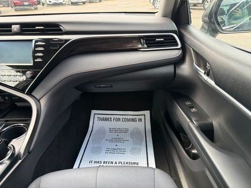 Used 2018 Toyota Camry LE FWD image 20