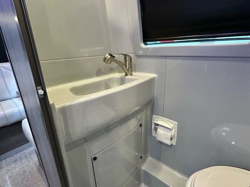 Used 2024 Mercedes-Benz Sprinter 3500 image 52