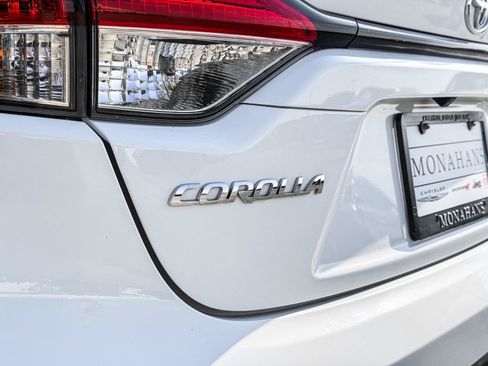 Used 2024 Toyota Corolla LE FWD image 13