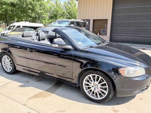 Used 2009 Volvo C70 T5 FWD image 16