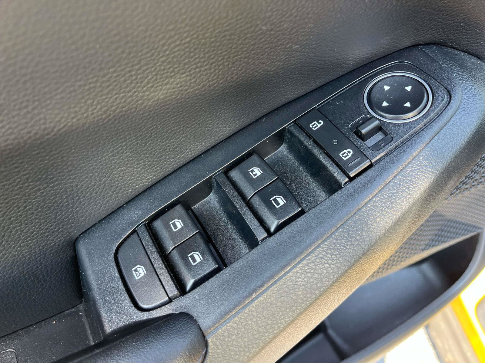 Used 2023 Kia Seltos S w/ Navigation Package FWD image 25