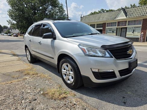 Used 2016 Chevrolet Traverse LS AWD/4WD image 7