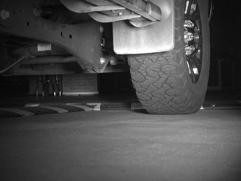 Used 2017 Ford F250 XLT w/ XLT Premium Package AWD/4WD image 7