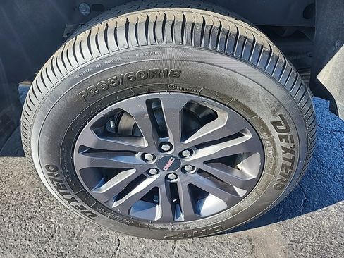 Used 2020 GMC Canyon SLE w/ Elevation Edition image 12