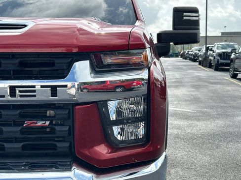 Used 2022 Chevrolet Silverado 2500 LT w/ Convenience Package AWD/4WD image 11