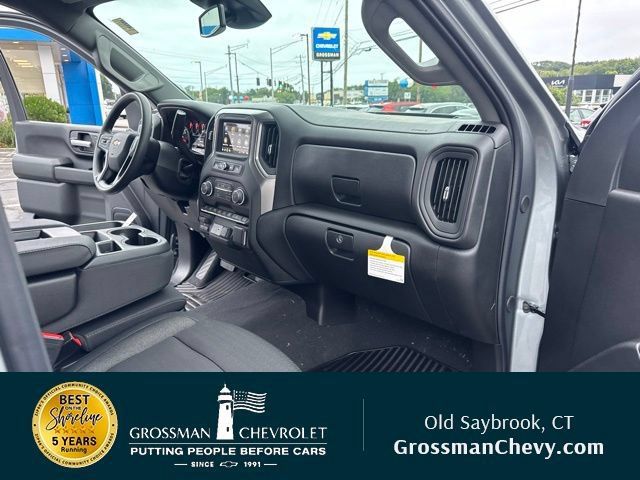 New 2026 Chevrolet Silverado 2500 Custom w/ Custom Value Package AWD/4WD image 16