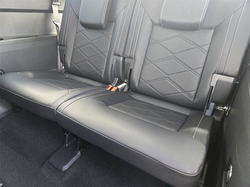 New 2026 Volkswagen Atlas SE image 22