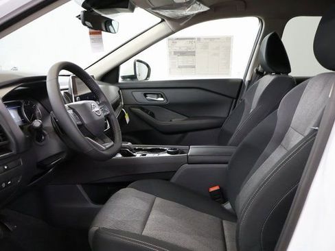 New 2026 Nissan Rogue SV w/ Cold Weather Package AWD/4WD image 11