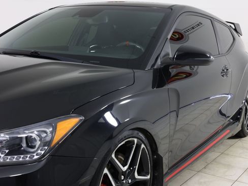 Used 2022 Hyundai Veloster N image 45