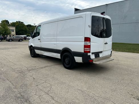 Used 2016 Mercedes-Benz Sprinter 2500 image 4