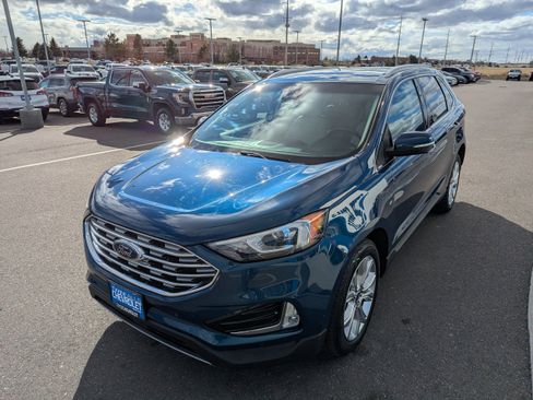 Used 2020 Ford Edge Titanium image 8