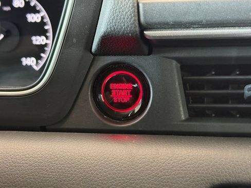 Used 2023 Honda Pilot EX-L image 18