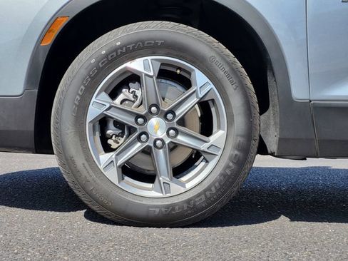 Used 2025 Chevrolet Blazer LT AWD/4WD image 7