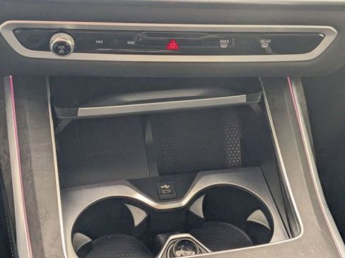 Used 2024 BMW X7 xDrive40i w/ M Sport Package image 24