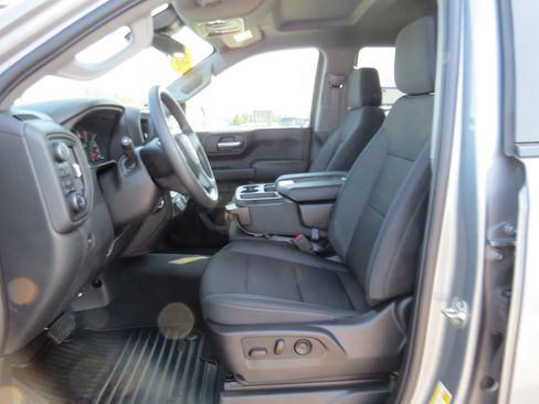 Used 2025 Chevrolet Silverado 1500 Custom w/ Turbomax Blackout Package AWD/4WD image 19
