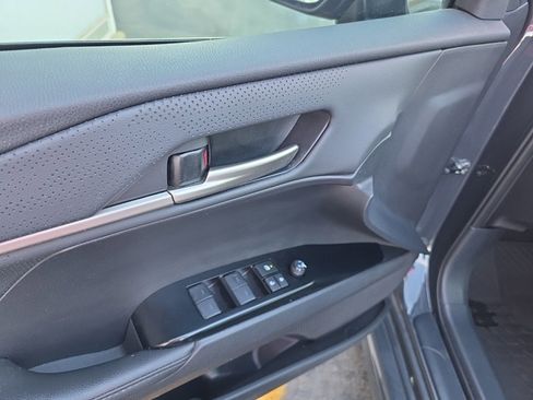 Used 2025 Toyota Camry XSE image 15