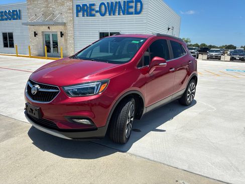 Used 2019 Buick Encore Essence w/ Safety Package II FWD image 7