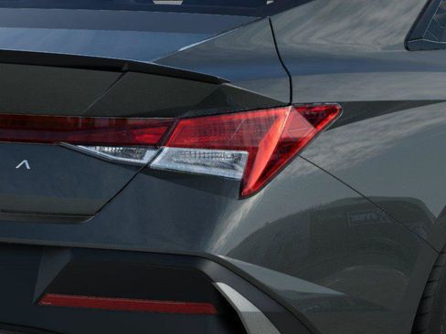 New 2025 Hyundai Elantra Sport image 10