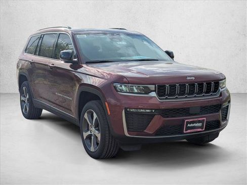New 2026 Jeep Grand Cherokee L Limited w/ Trailer Tow Package AWD/4WD image 6