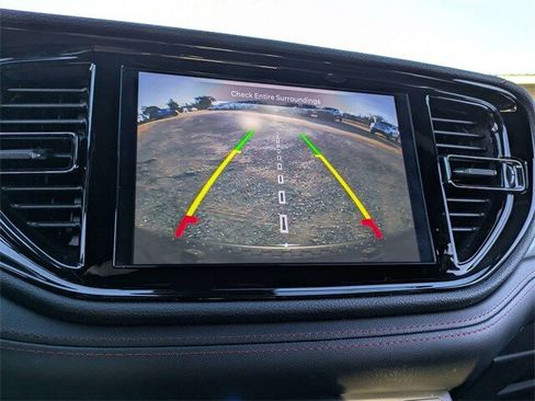 Used 2024 Dodge Durango GT image 24