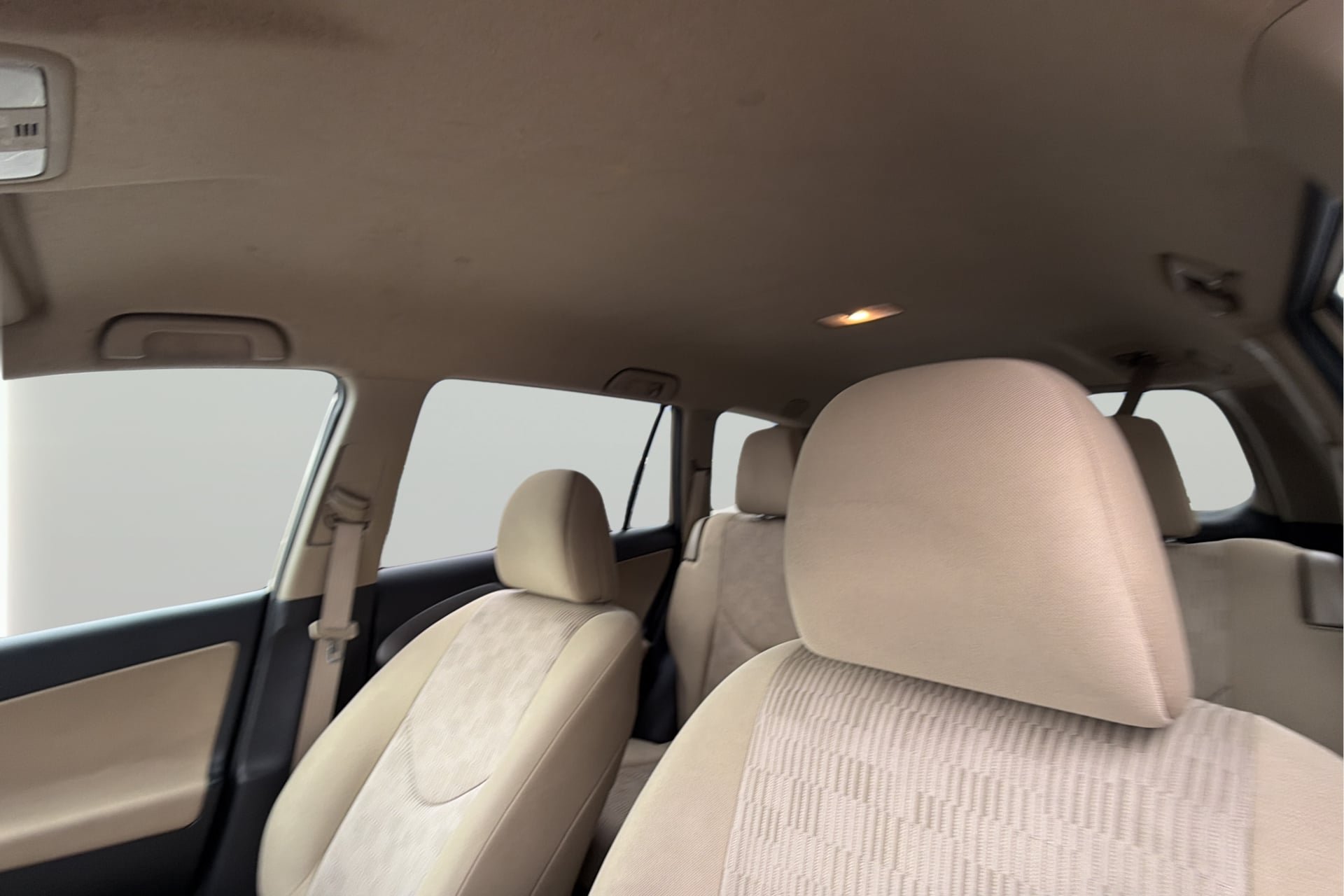 Used 2012 Toyota RAV4 4WD w/ Value Pkg image 32