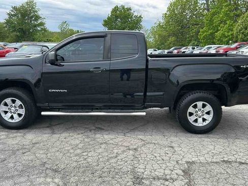 Used 2017 GMC Canyon 4x4 Extended Cab w/ Convenience Package image 5