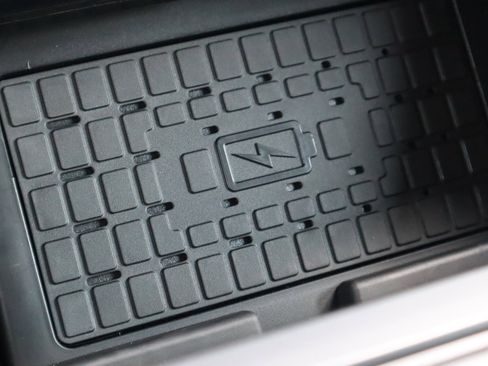 New 2025 Ford F150 Lariat w/ Equipment Group 502A High image 31