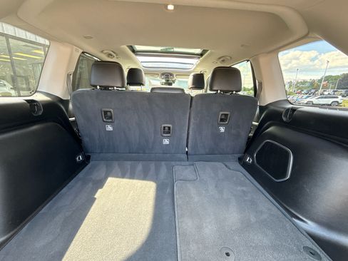 Used 2023 Jeep Grand Cherokee 4WD 4xe w/ Luxury Tech Group II image 21