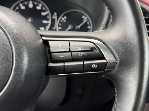 Used 2025 MAZDA MAZDA3 2.5 S Hatchback w/ Premium Pkg image 35