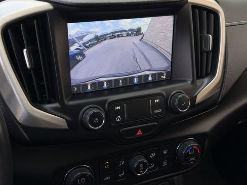 Used 2020 GMC Terrain Denali w/ Denali Premium Package FWD image 17