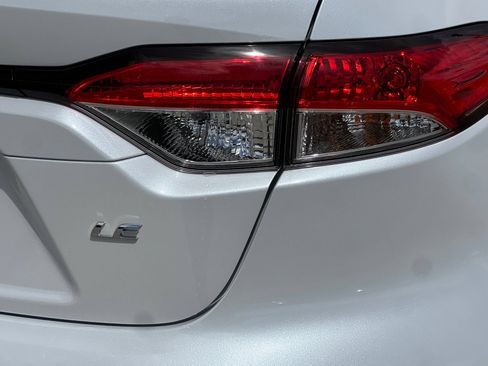 New 2026 Toyota Corolla LE FWD image 19