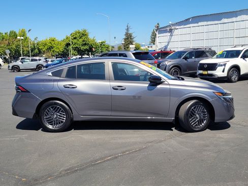 New 2026 Nissan Sentra SV w/ Floor Mat Package FWD image 4