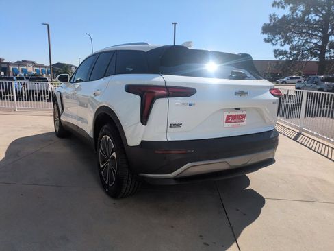 Used 2024 Chevrolet Blazer EV LT AWD/4WD image 3