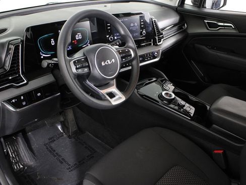 Used 2023 Kia Sportage LX image 15