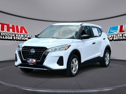 Used 2022 Nissan Kicks S