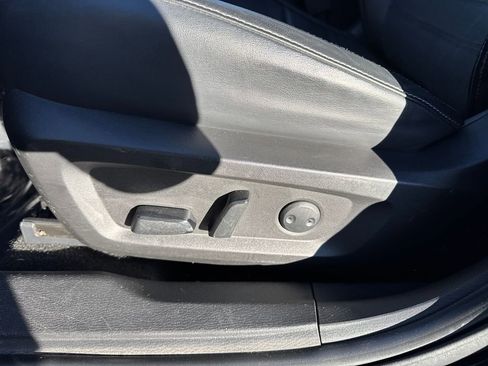 Used 2022 Mitsubishi Outlander SE image 32