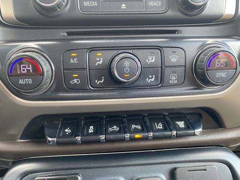 Used 2019 GMC Sierra 3500 Denali w/ Duramax Plus Package image 18