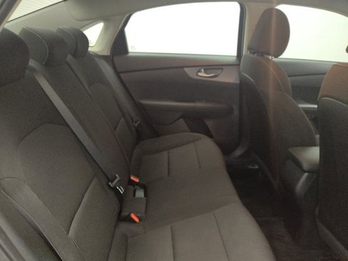 Used 2021 Kia Forte LXS FWD image 19