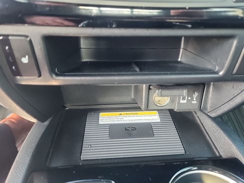 Used 2023 Honda Ridgeline Black Edition image 24