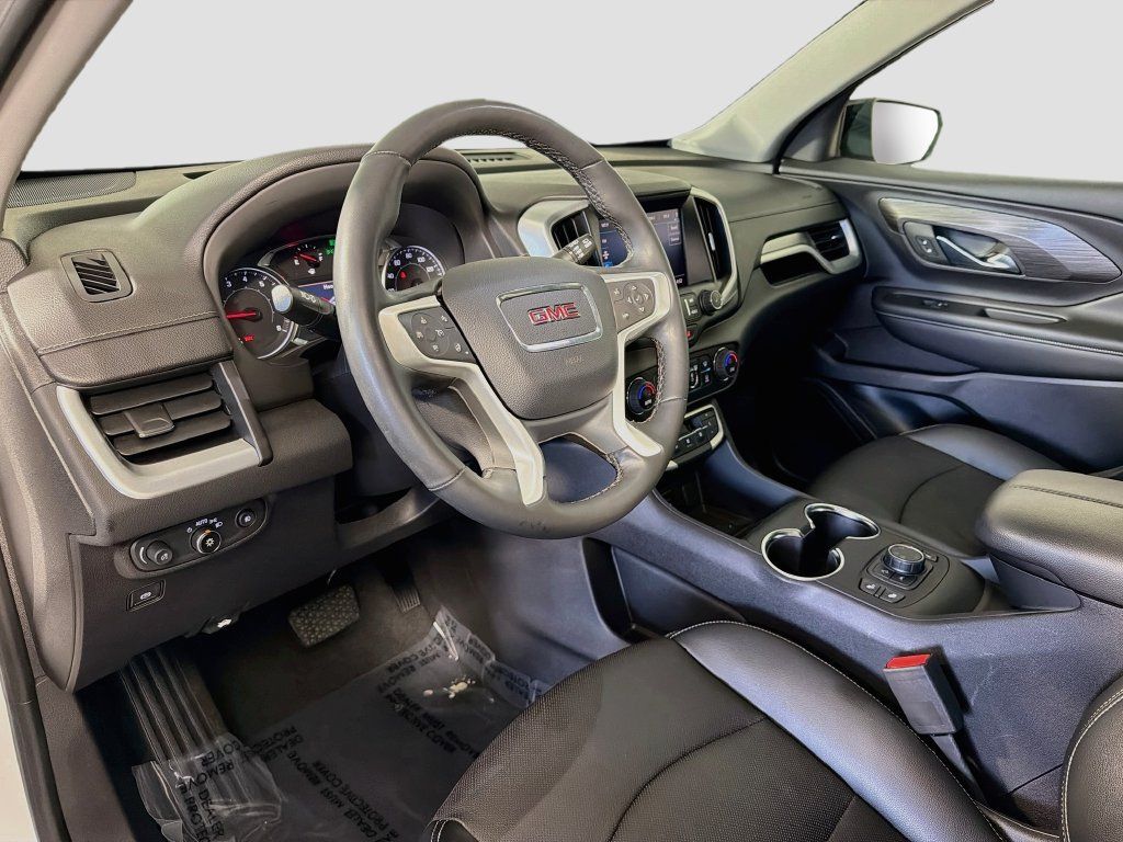 Used 2024 GMC Terrain SLT w/ Elevation Edition AWD/4WD image 19