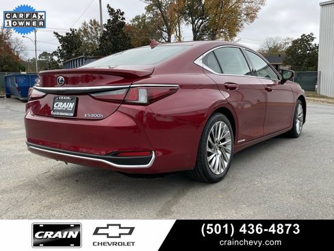 Used 2022 Lexus ES 300h Ultra Luxury image 7