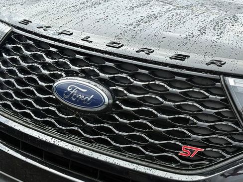 Used 2023 Ford Explorer ST w/ Equipment Group 401A AWD/4WD image 28