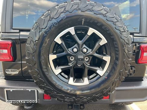 Used 2025 Jeep Wrangler Unlimited Rubicon image 22