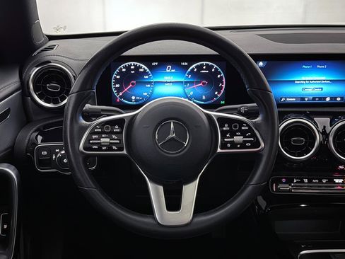 Used 2020 Mercedes-Benz CLA 250 4MATIC image 32